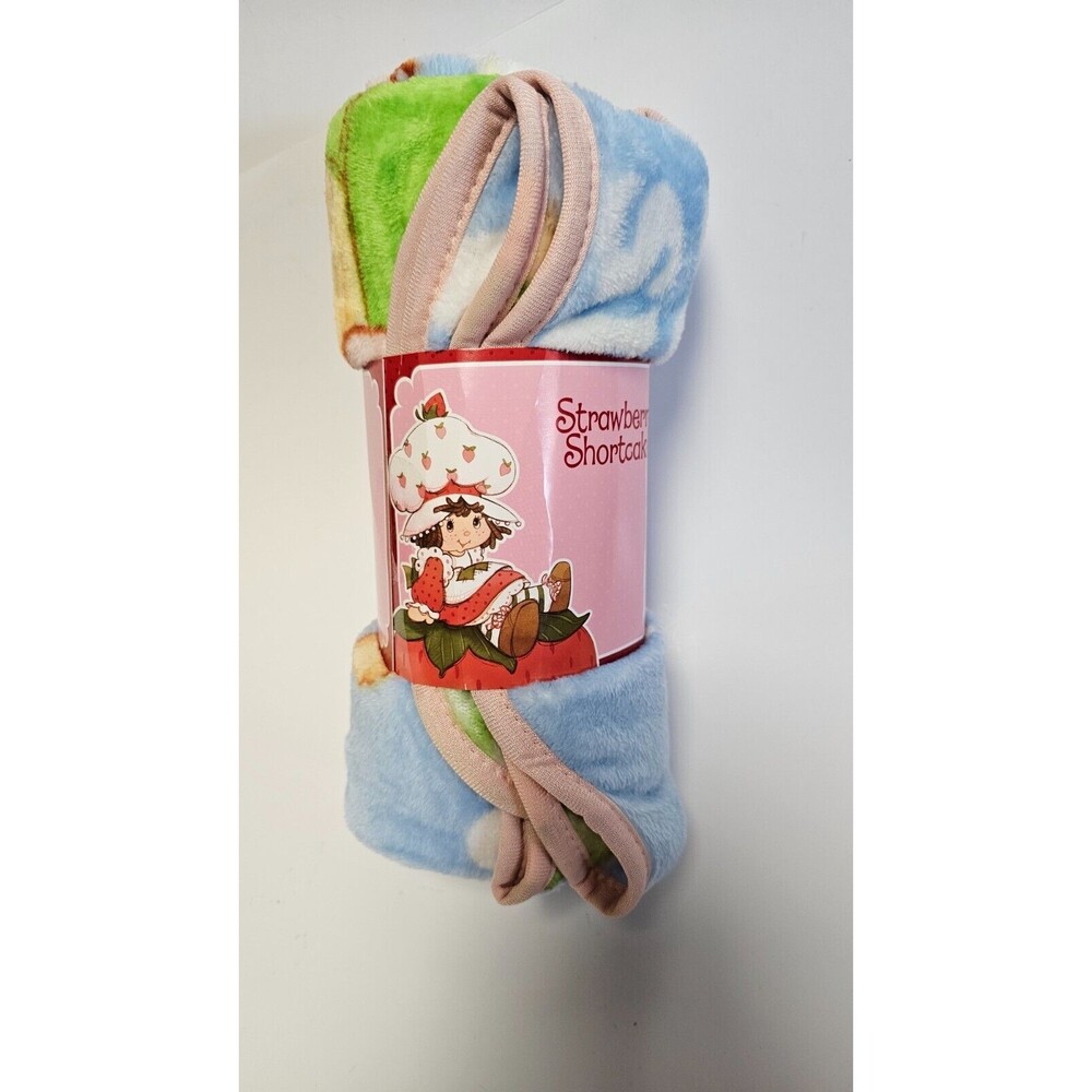 New Strawberry Shortcake Treat Yourself Soft Plush TRAVEL Blanket THROW 40 x 50"